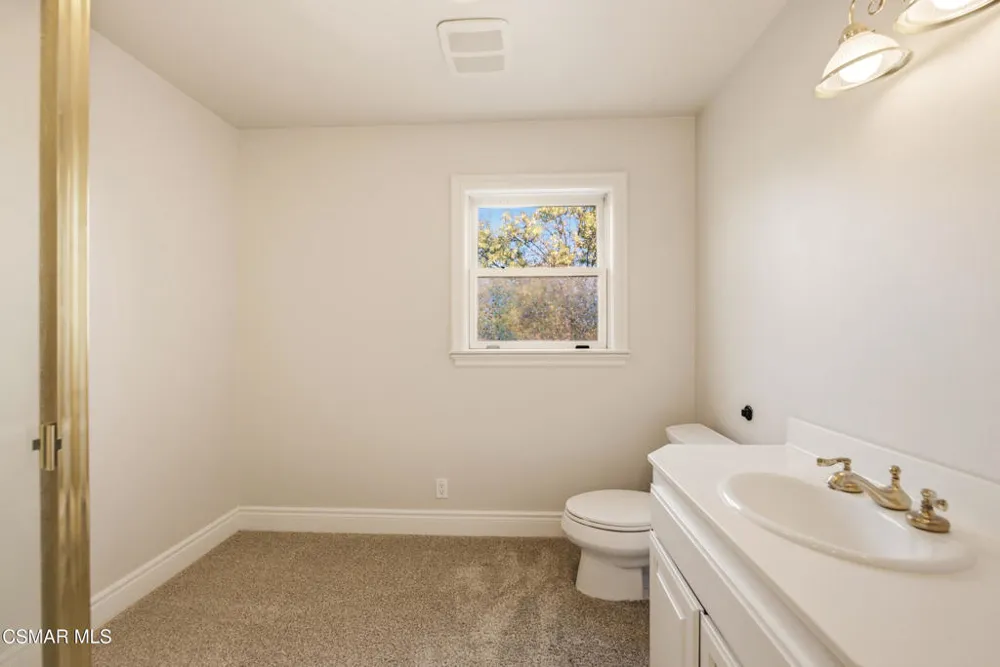 5676 Colodny Drive Agoura Hills, CA 91301