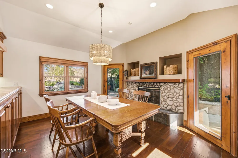 5676 Colodny Drive Agoura Hills, CA 91301
