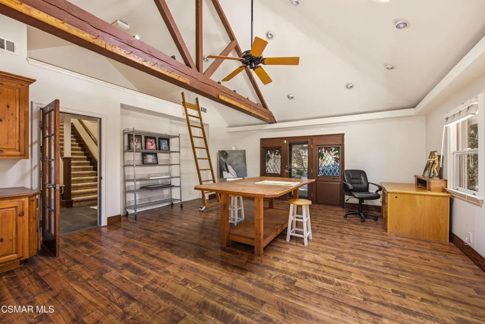 5676 Colodny Drive Agoura Hills, CA 91301