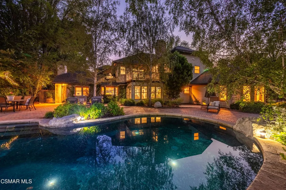 5676 Colodny Drive Agoura Hills, CA 91301