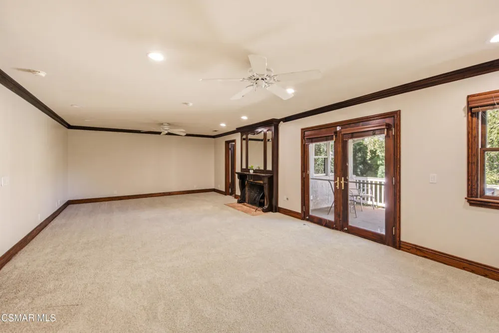 5676 Colodny Drive Agoura Hills, CA 91301