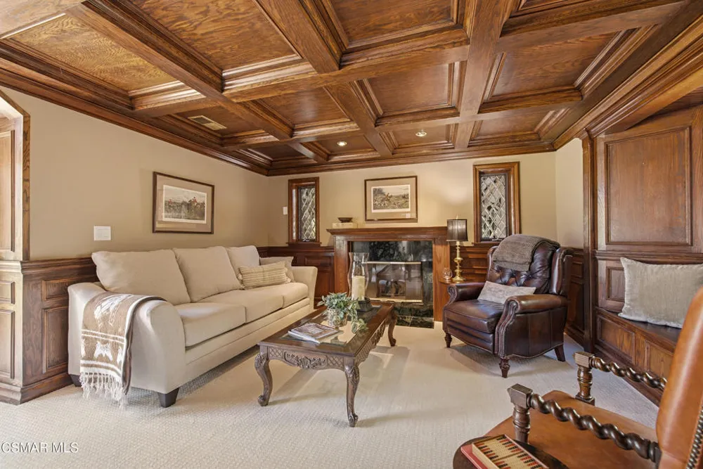 5676 Colodny Drive Agoura Hills, CA 91301