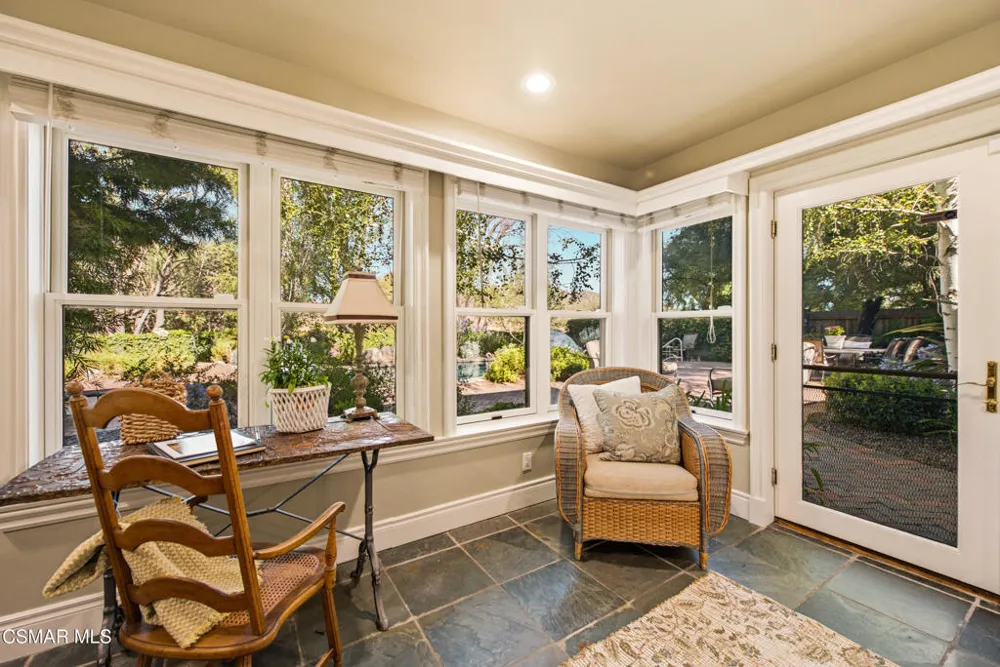 5676 Colodny Drive Agoura Hills, CA 91301