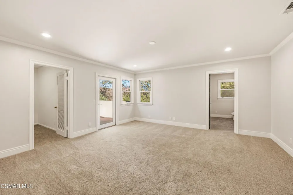 5676 Colodny Drive Agoura Hills, CA 91301