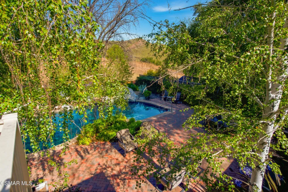 5676 Colodny Drive Agoura Hills, CA 91301