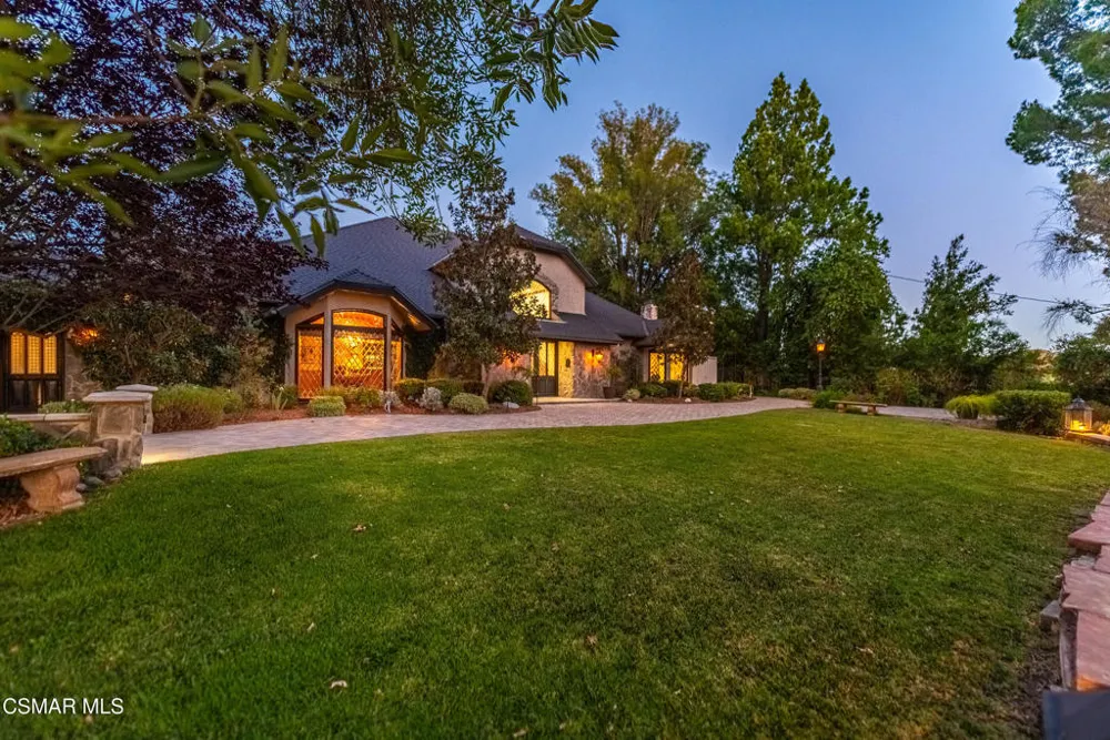 5676 Colodny Drive Agoura Hills, CA 91301