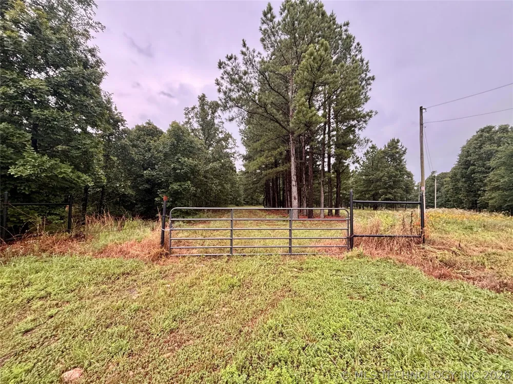 10672 E 483 Spavinaw, OK 74366