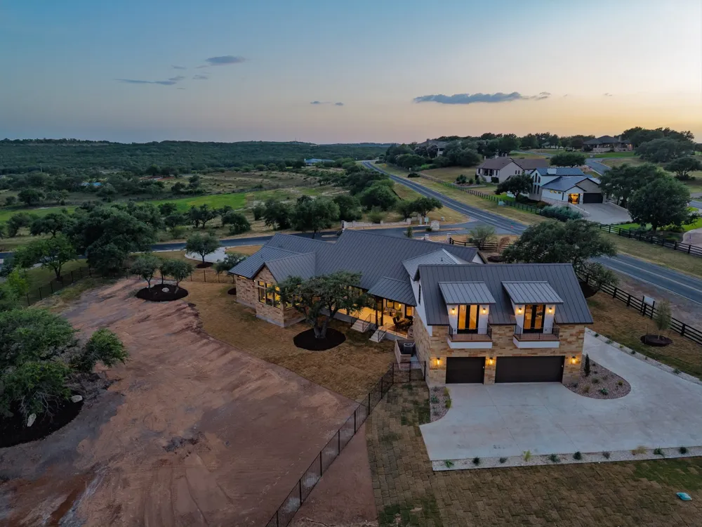 1300 Saddlebrook Canyon Court Spicewood, TX 78669