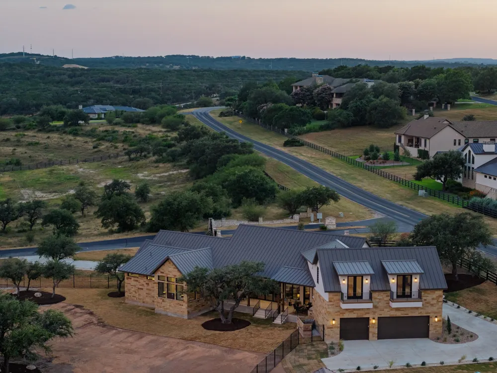 1300 Saddlebrook Canyon Court Spicewood, TX 78669