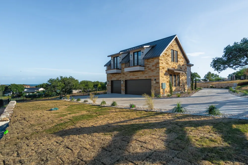 1300 Saddlebrook Canyon Court Spicewood, TX 78669