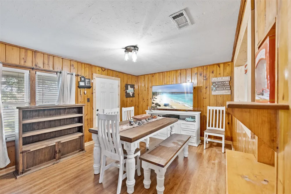 506 Pear Street Edna, TX 77957