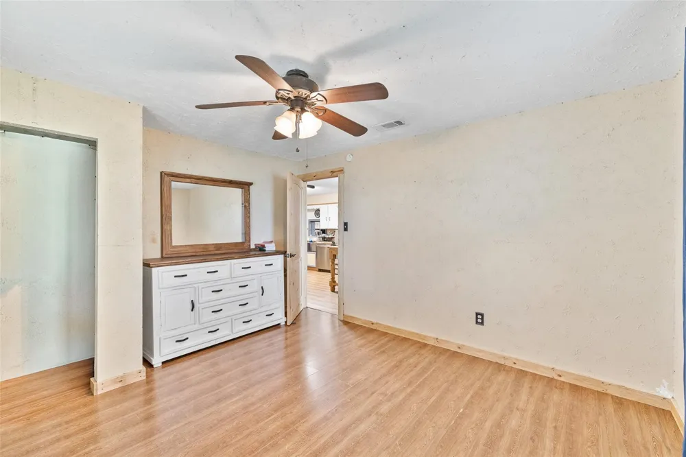 506 Pear Street Edna, TX 77957