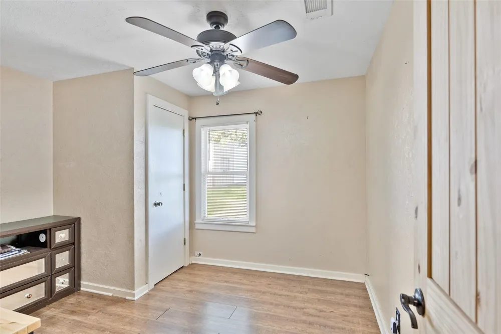 506 Pear Street Edna, TX 77957
