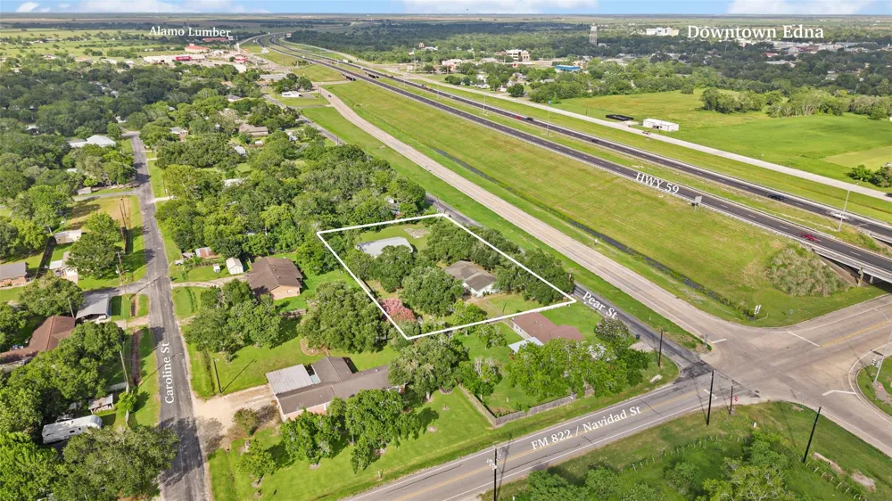 506 Pear Street Edna, TX 77957
