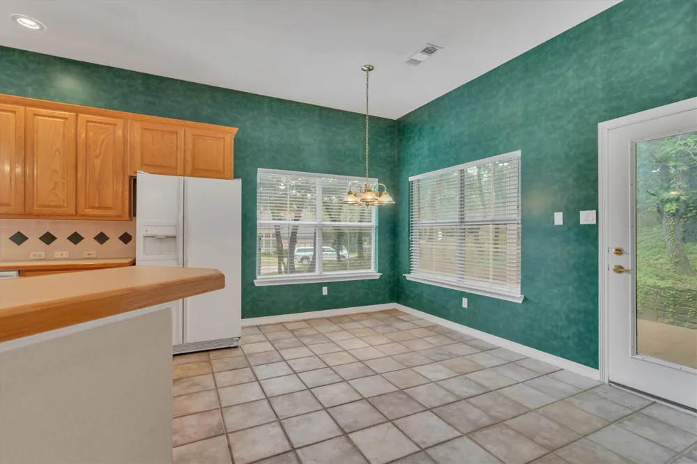 1918 Bridgestone Drive Corinth, TX 76210