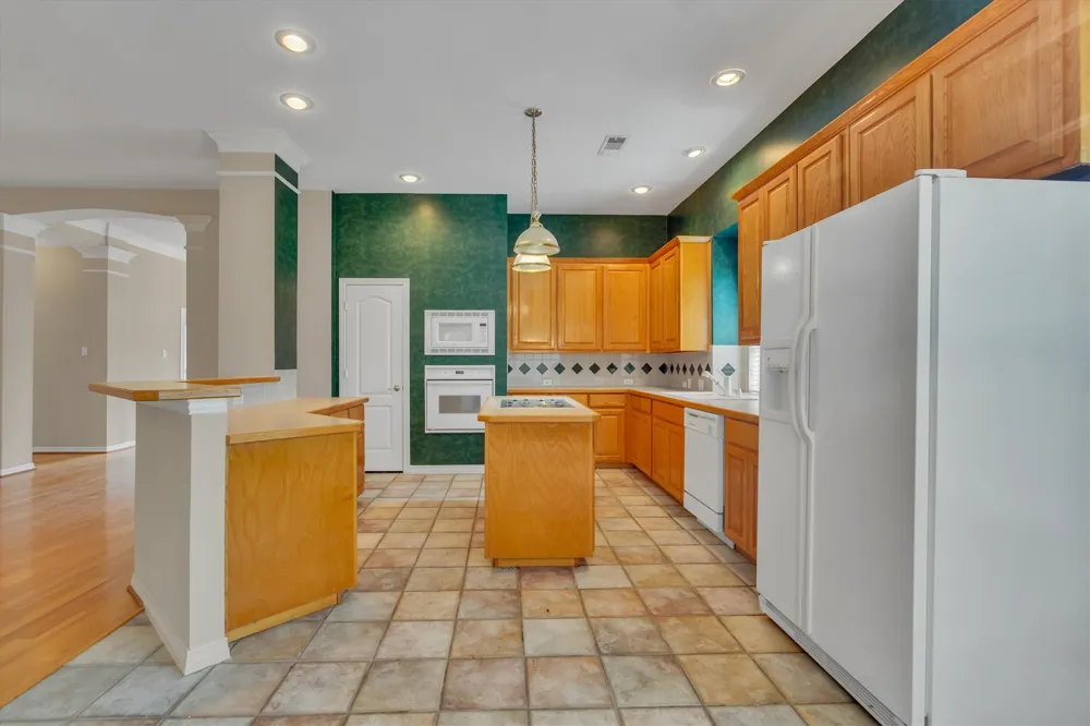 1918 Bridgestone Drive Corinth, TX 76210