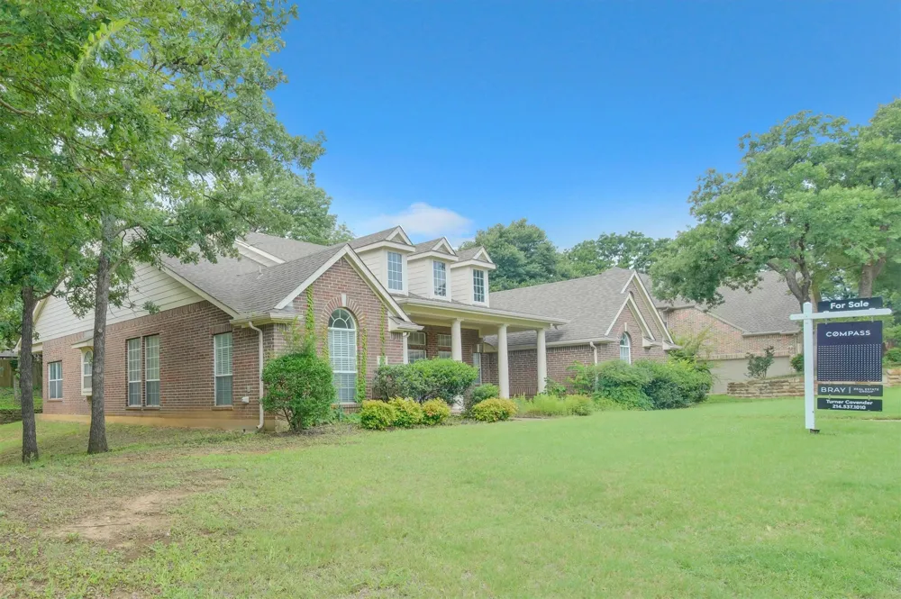 1918 Bridgestone Drive Corinth, TX 76210