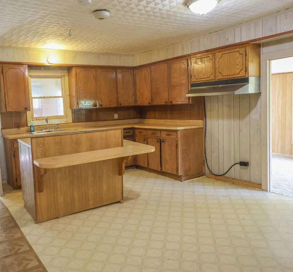 801 E Walcott Avenue Comanche, TX 76442
