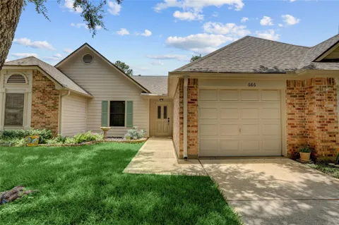 686 W Country Grove Circle
