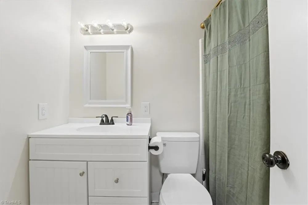 205 Fairway Drive Eden, NC 27288