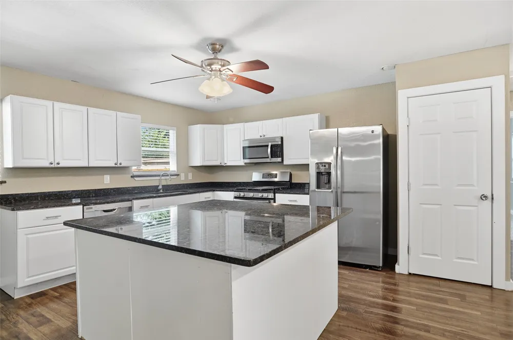 3524 South Drive Fort Worth, TX 76109