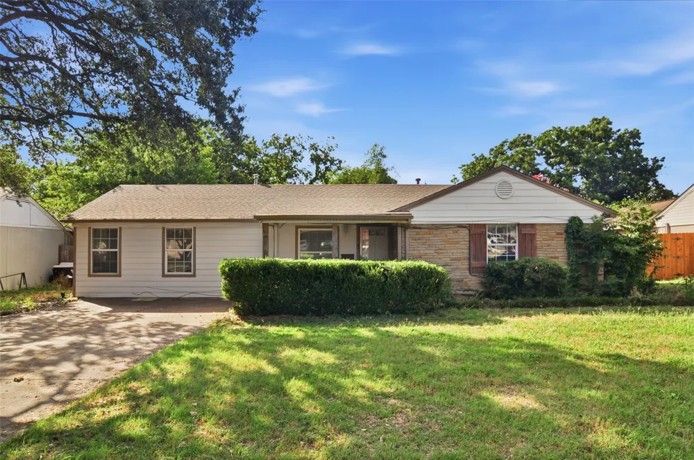 3524 South Drive Fort Worth, TX 76109