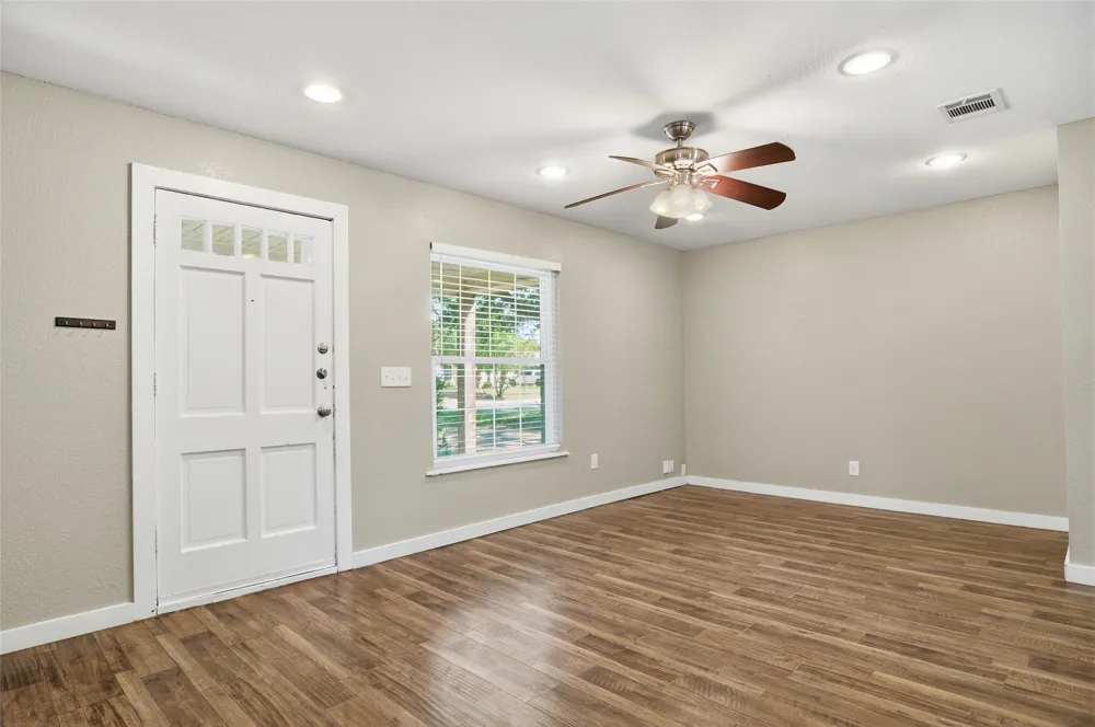 3524 South Drive Fort Worth, TX 76109