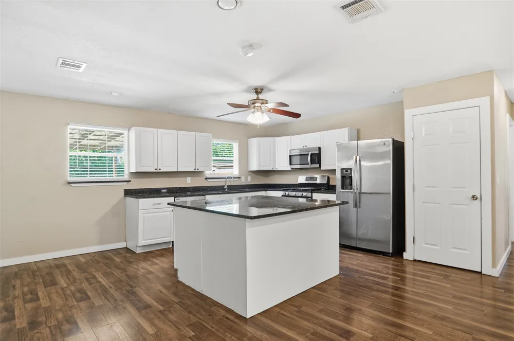 3524 South Drive Fort Worth, TX 76109
