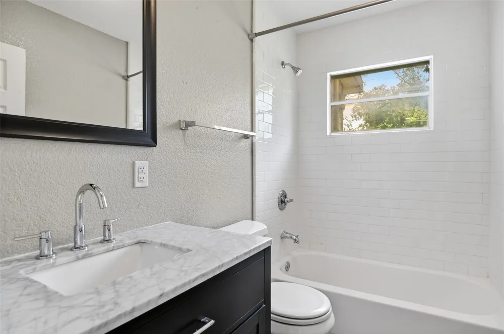 3524 South Drive Fort Worth, TX 76109