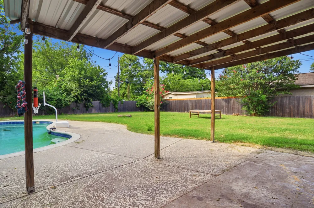 3524 South Drive Fort Worth, TX 76109