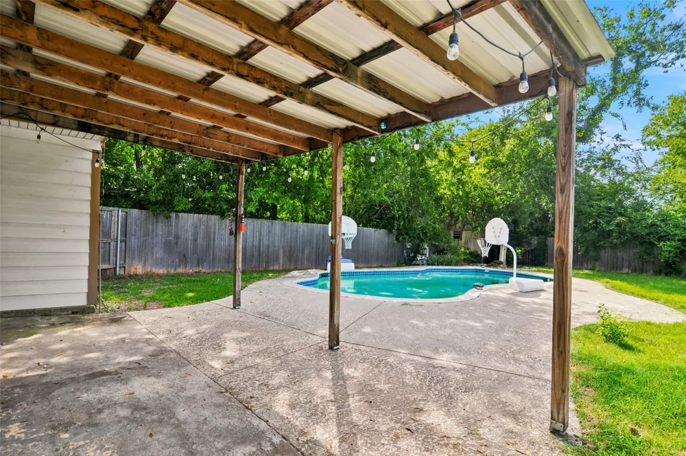 3524 South Drive Fort Worth, TX 76109