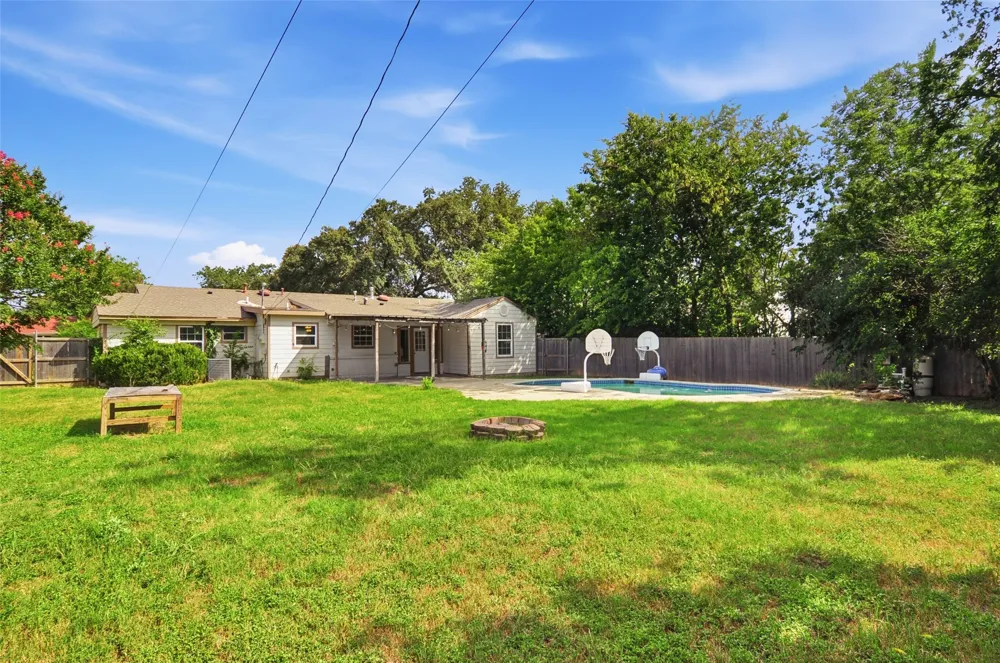 3524 South Drive Fort Worth, TX 76109