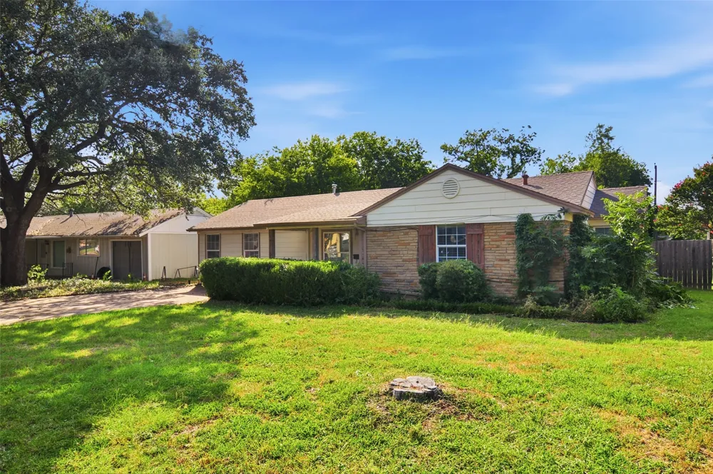 3524 South Drive Fort Worth, TX 76109