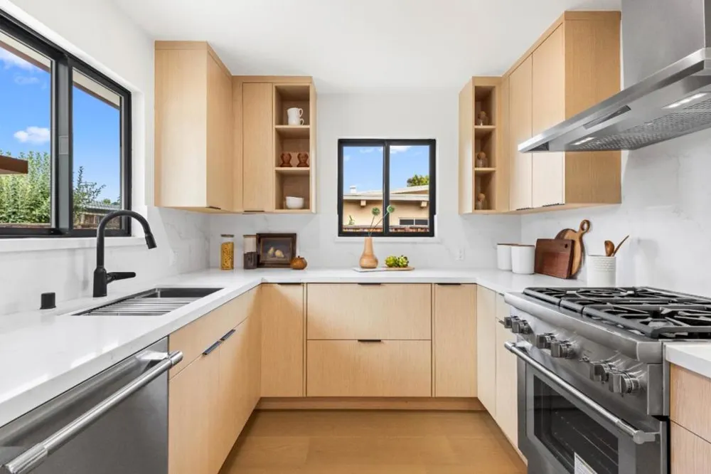3920 Park Boulevard Palo Alto, CA 94306