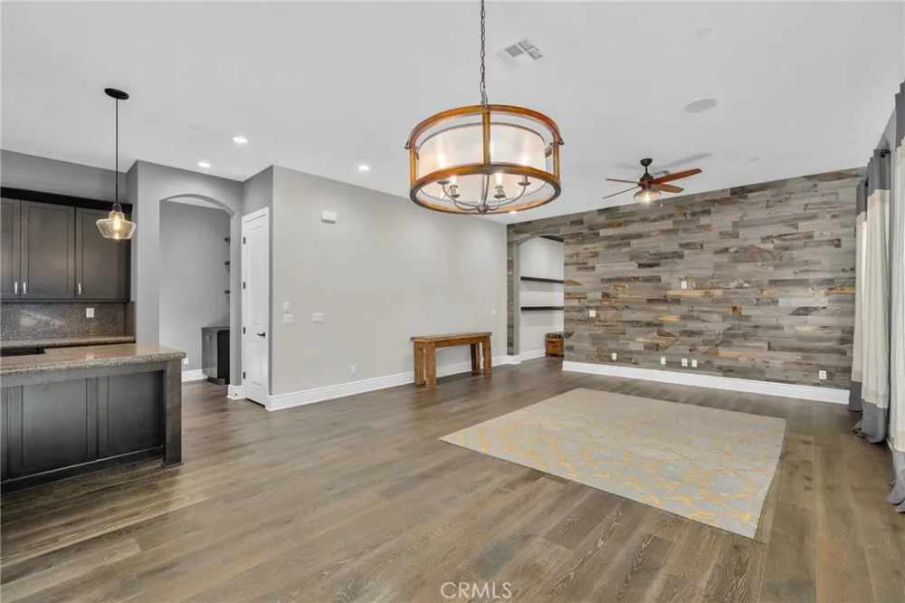 229 Buena Vida Brea, CA 92823
