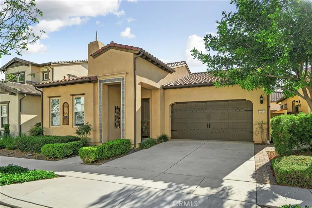 229 Buena Vida Brea, CA 92823
