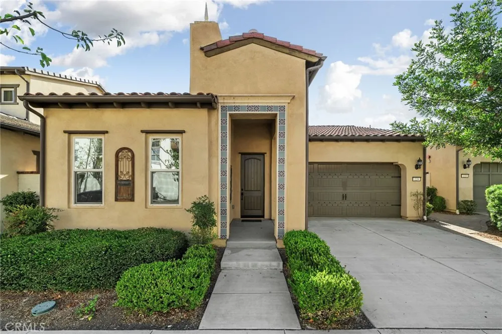 229 Buena Vida Brea, CA 92823