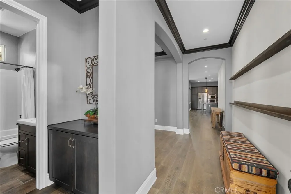 229 Buena Vida Brea, CA 92823