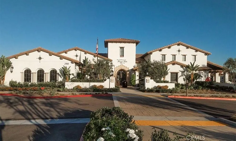229 Buena Vida Brea, CA 92823