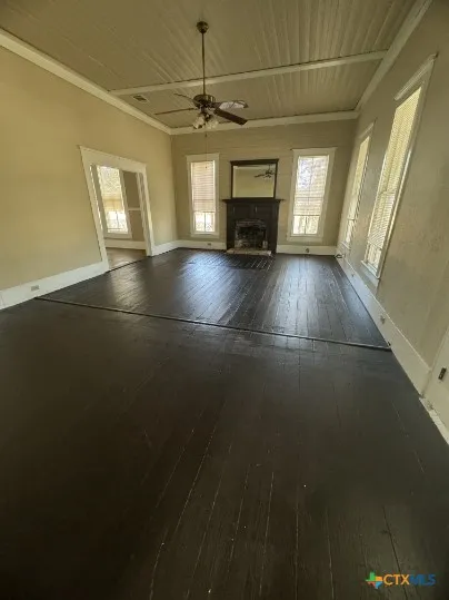 302 Burleson Street #302