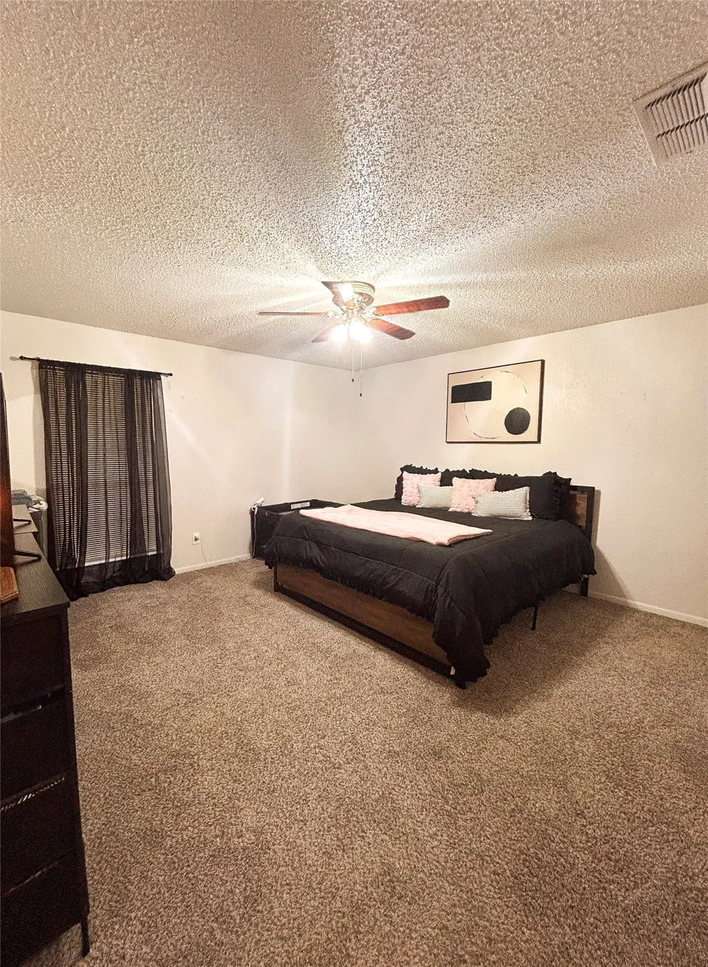 906 Zahara Street Bowie, TX 76230