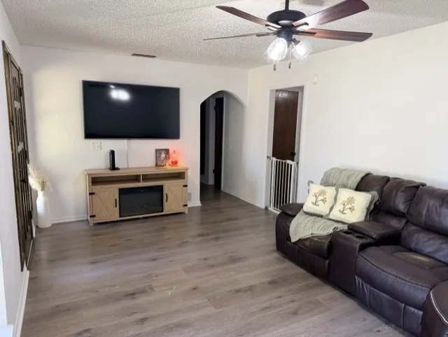 906 Zahara Street Bowie, TX 76230