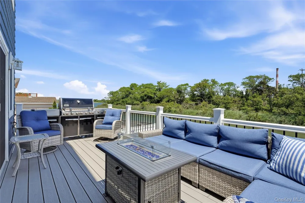 35 Redfield Road Island Park, NY 11558