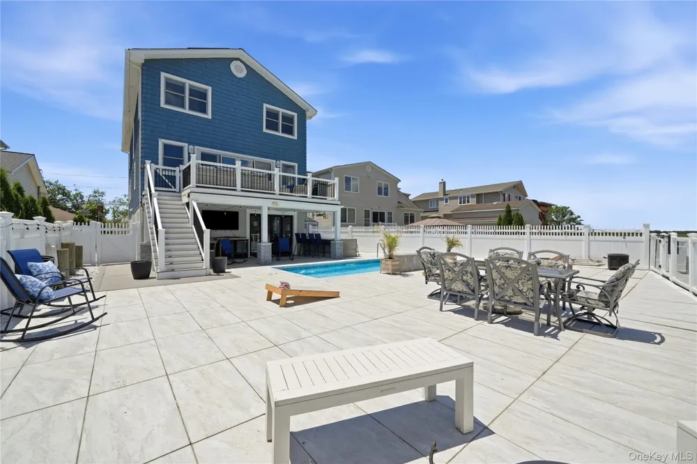 35 Redfield Road Island Park, NY 11558