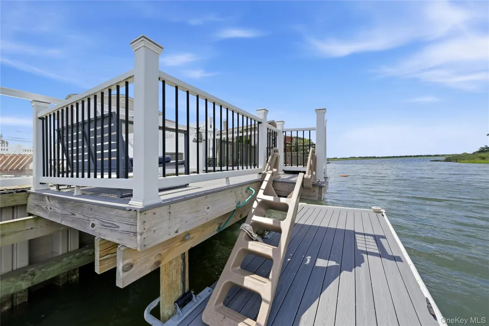 35 Redfield Road Island Park, NY 11558