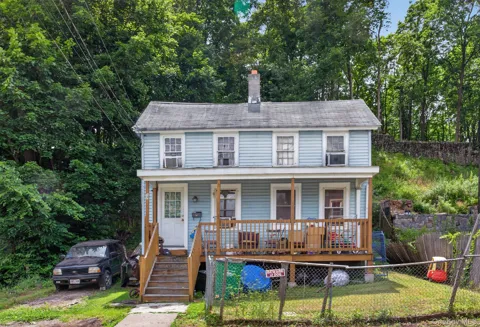 17 East Street