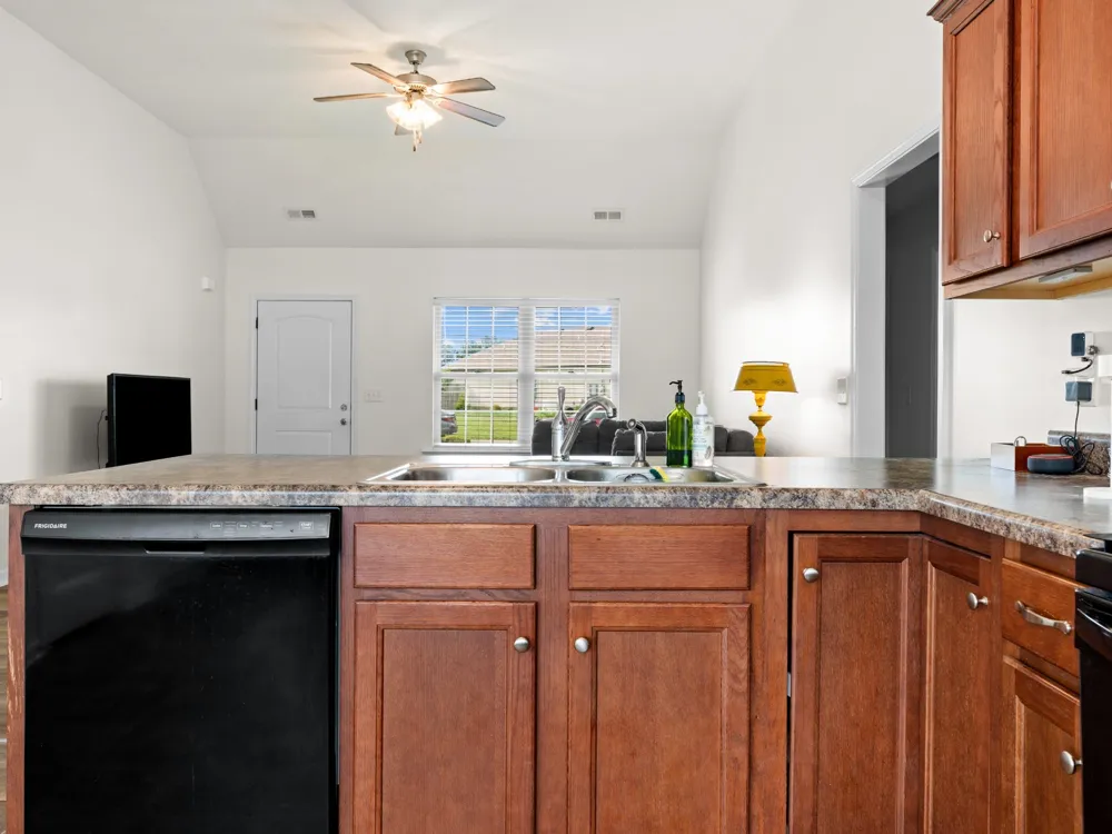 115 Grace Ct Manchester, TN 37355