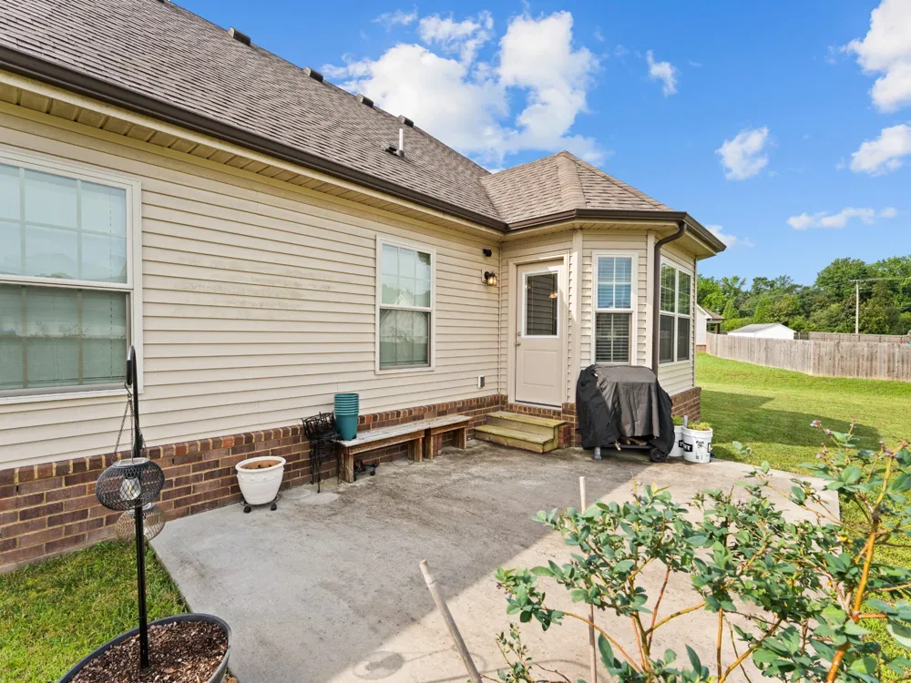 115 Grace Ct Manchester, TN 37355