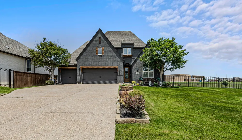 1831 Morning Mist Way Wylie, TX 75098