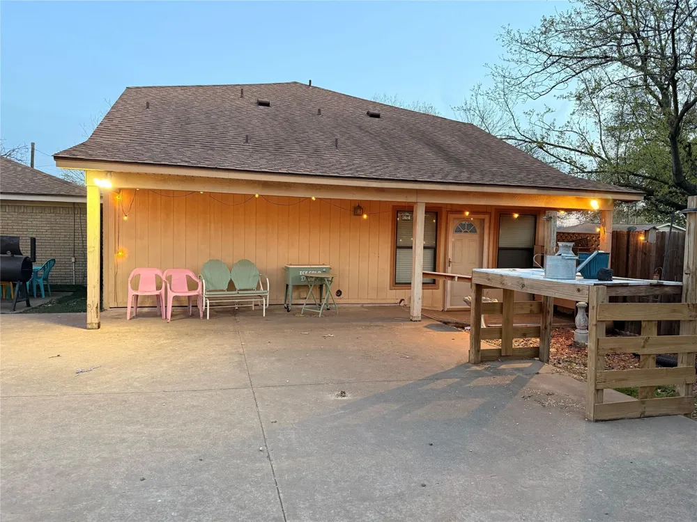 219 Barton Street Royse City, TX 75189